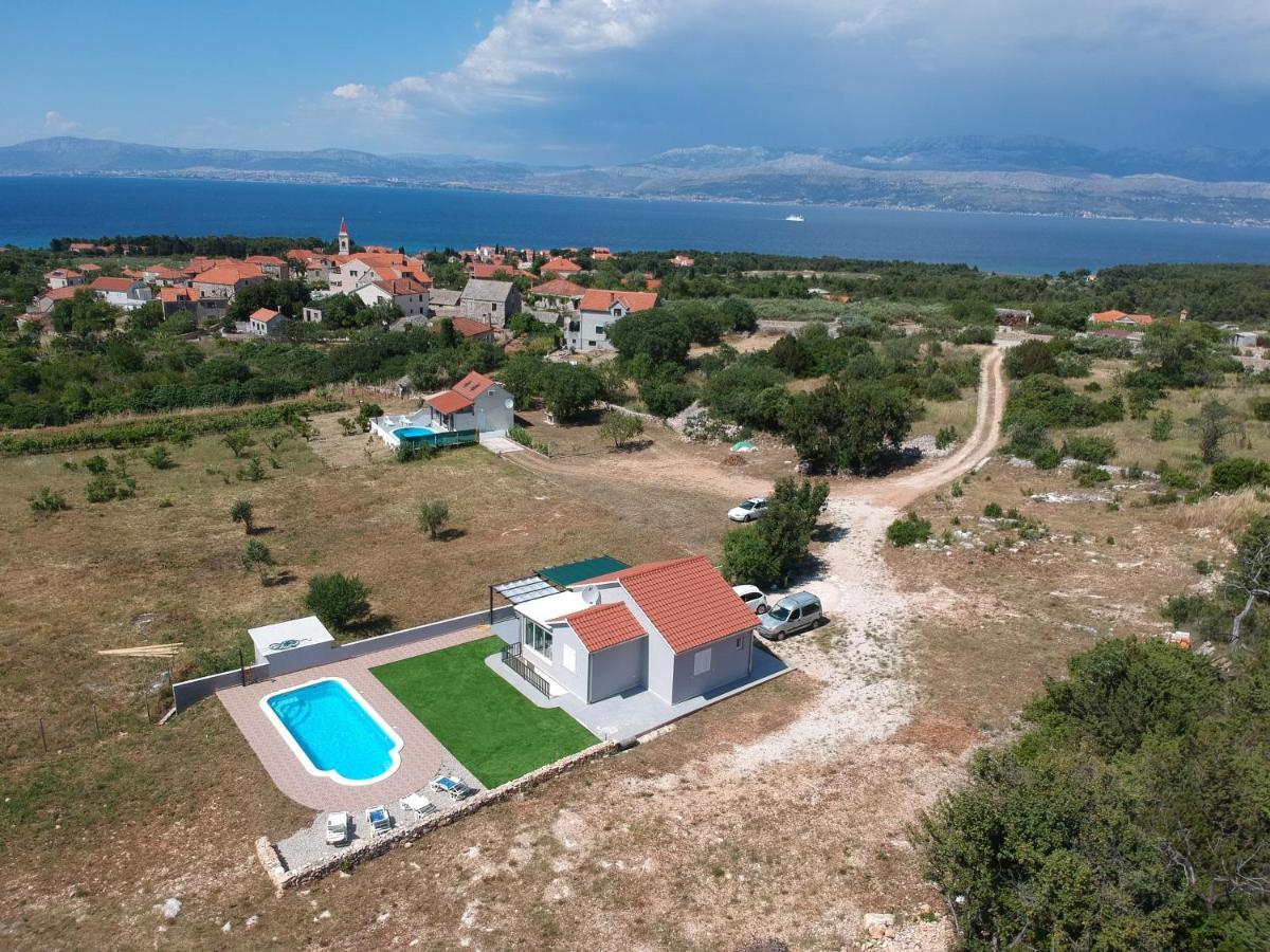 Вілла Nane Garden House With Heated Pool Mirca  Екстер'єр фото